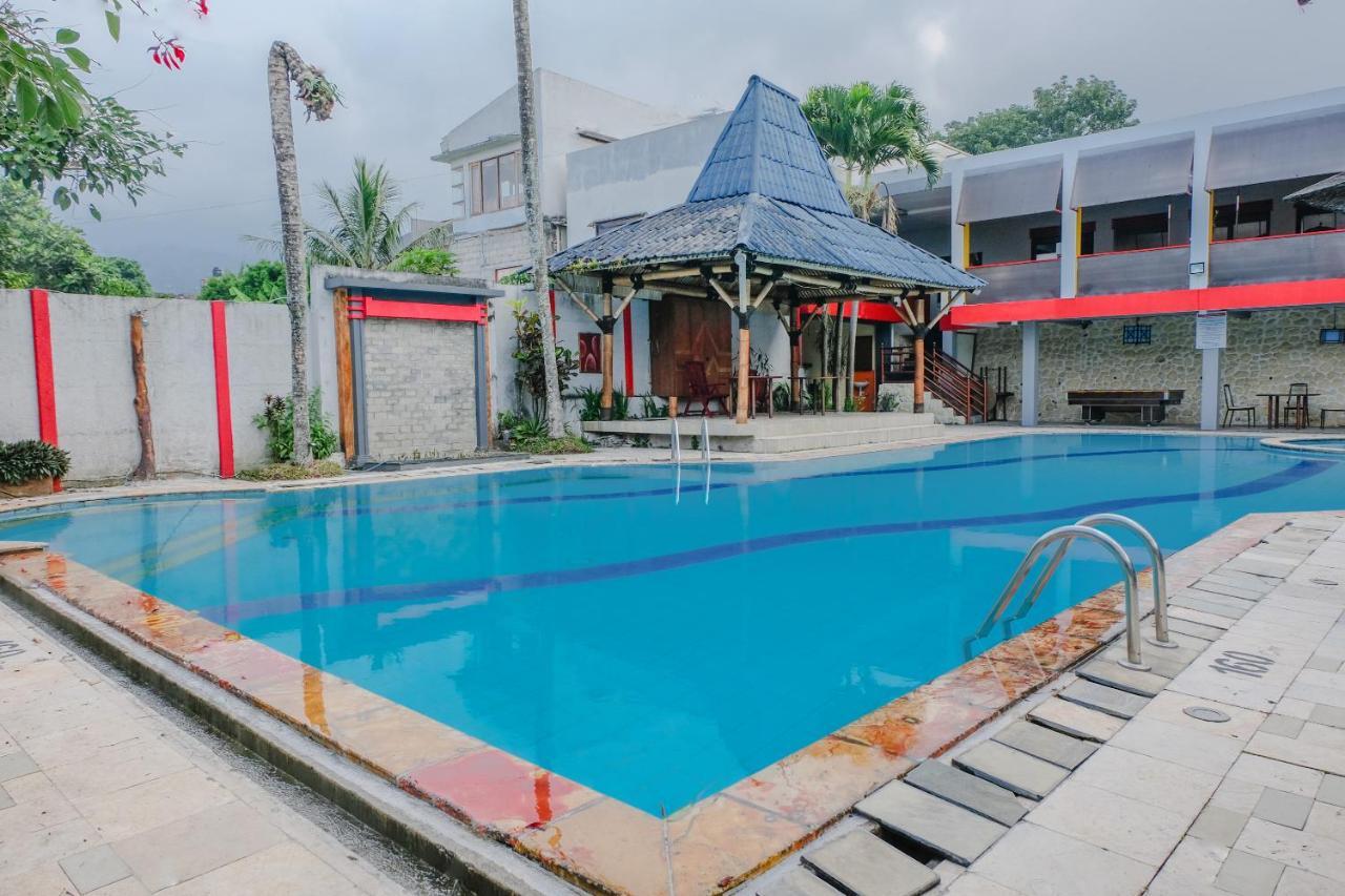 Oyo 803 Toetie Hotel Batu  Exterior foto